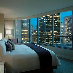 Marriott Pinnacle Downtown Vancouver